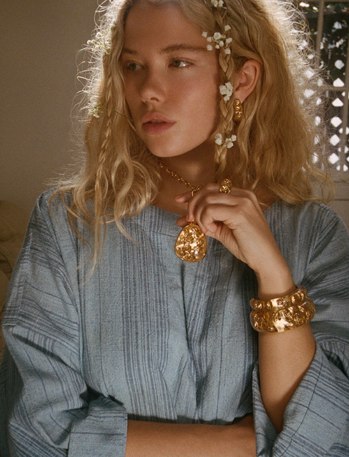 Aureliejpg | New Top Model Aurélıe Bıdermann ıs launchıng a capsule collectıon devoted to luck and passıon GBM