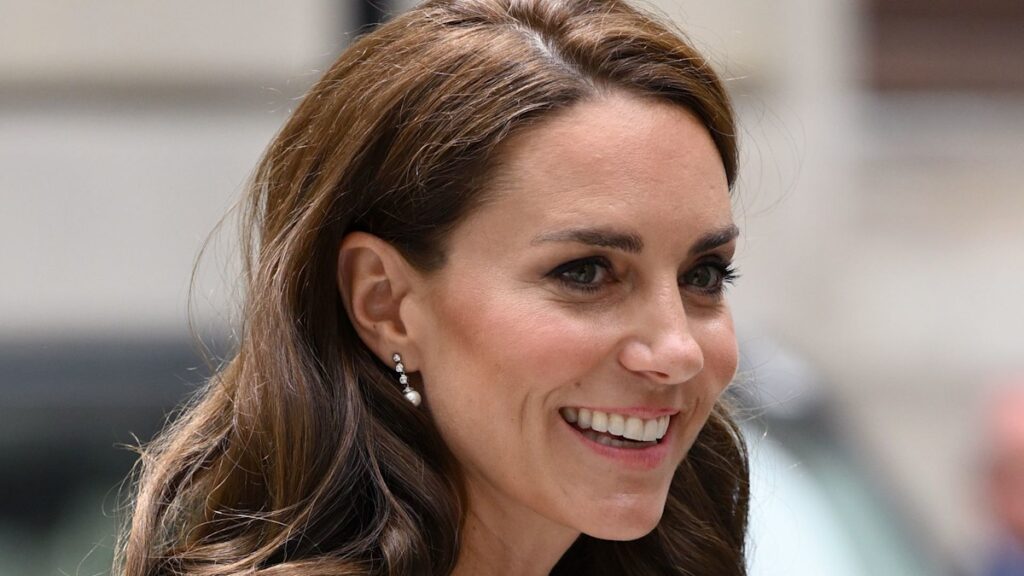 Kate Middleton just brought back her rarely seen vintage Chanel bag its superb