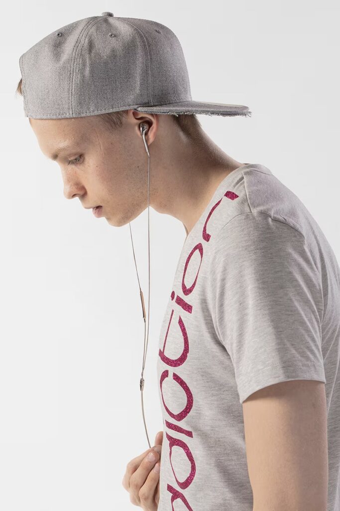 Retro Wired Headphone Jewelry Racer Worldwide RacerPods Necklace