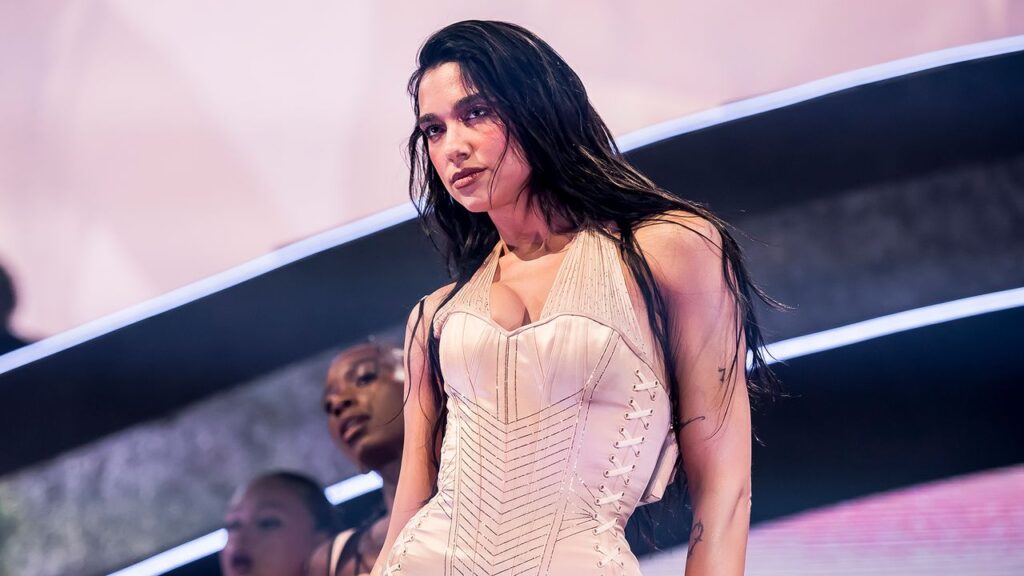 Dua Lipas Diamante Floral Nails Are the Perfect Way to Elevate a Nude Manicure
