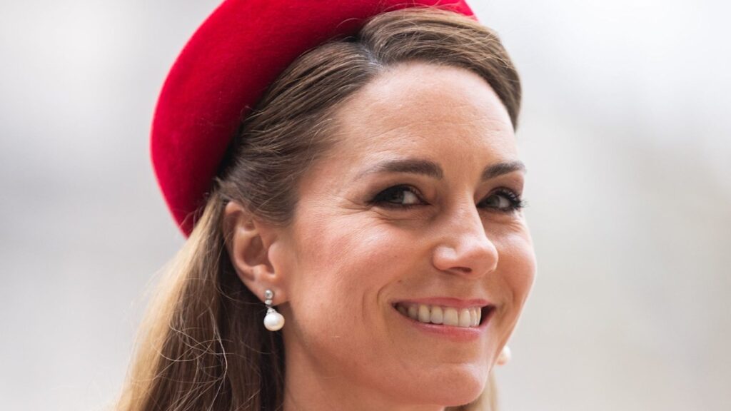 Kate Middletons flirty hemmed Topshop wedding guest dress would suit everyone