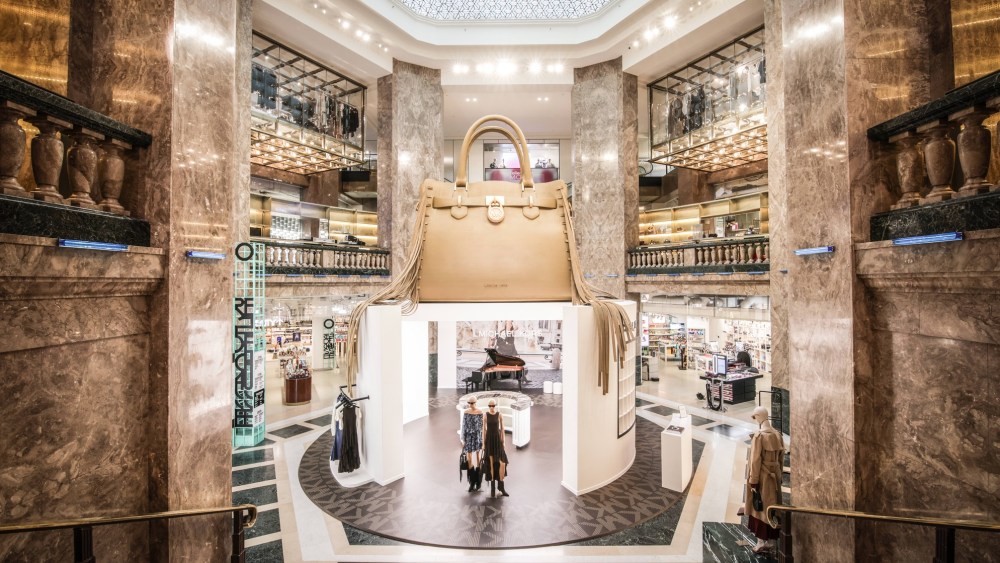 OBOMkorsGLRIELafayette1E4A2332copyjpeg | New Top Model A Michael Kors pop up at Galeries Lafayette Champs Élysées in Paris features a giant handbag