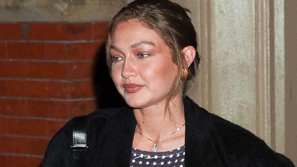 Gigi Hadid Topped Off Her Butt Rip Barrel Jeans With a Very Millennial Fall Jacket