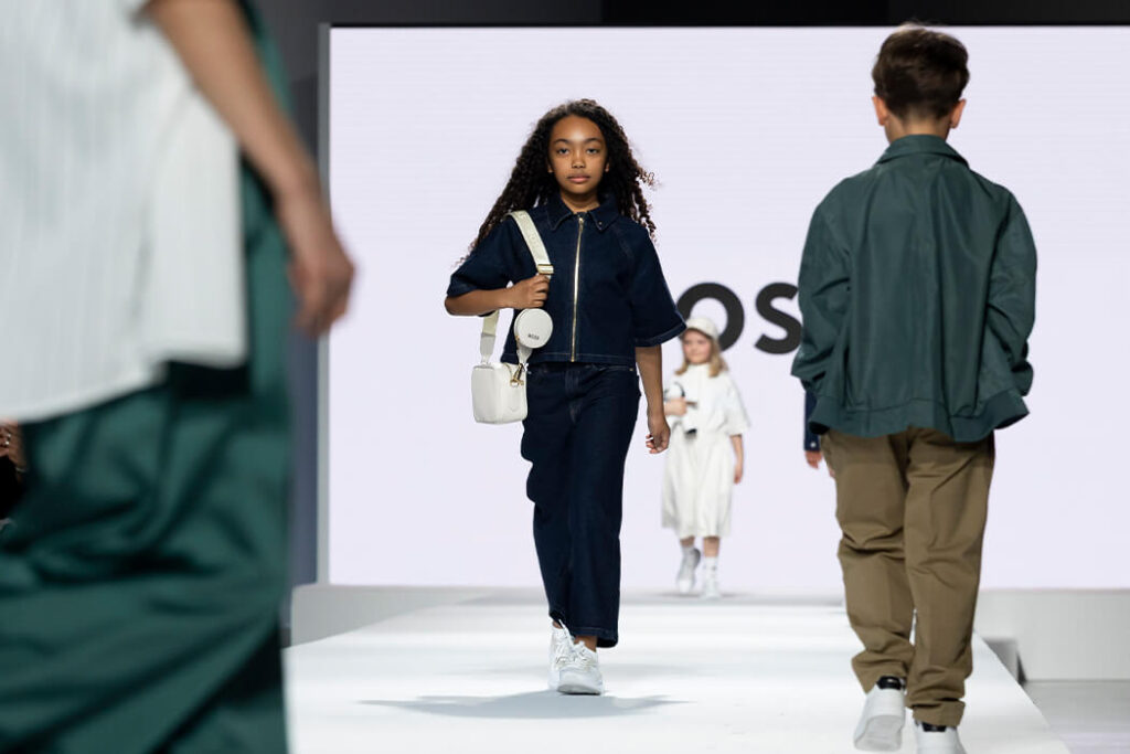 KIDS AROUND LE SHOW Paris Fashion Week