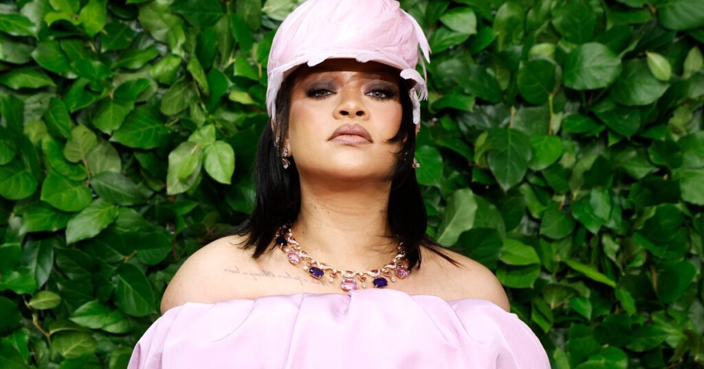 Rihannas Lacy Look Hits So Hard Fans Are Calling It So Sick