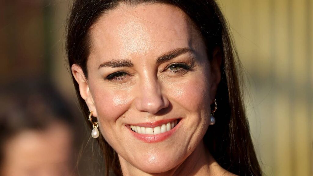 Kate Middletons floatiest sundress is her heatwave style weapon