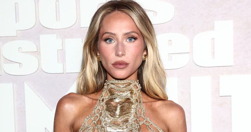 AlixEarle3jpg | New Top Model Alix Earle Keeps Her Hands Busy in Daring Beach Bikini Look
