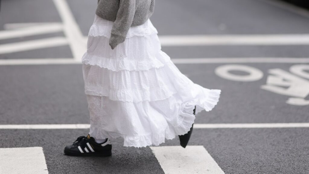 2170713015jpeg | New Top Model Black Sneakers How to Style the Trend with Jeans Pants and Skirts in Summer 2026