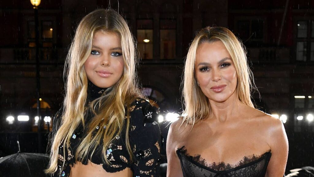 88ddb3a13de8amandaholdenlexijpg | New Top Model Amanda Holdens lookalike daughter Lexi stuns in risqué bikini post