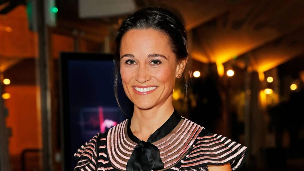 ce19480bba84pippamiddletonbeatingheartsball2019jpg | New Top Model Pippa Middletons psychedelic dress might be her boldest outfit ever