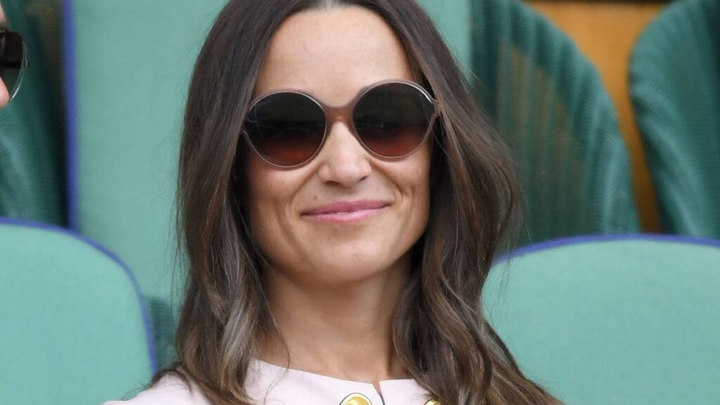 Pippa Middleton is a glowing goddess in thigh skimming white dress