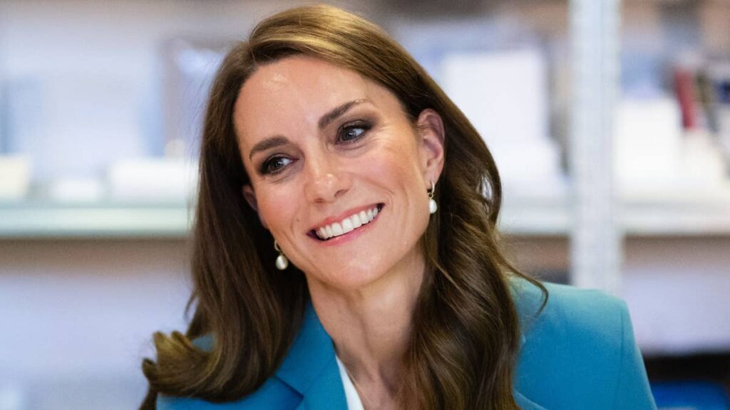 874798c541f9gettyimages2276040756jpg | New Top Model Kate Middleton embraces grandma core trend in £195 ME+EM jumper