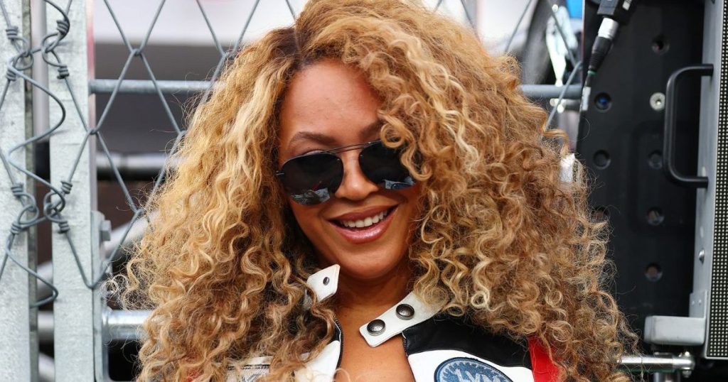 Beyonce2jpg | New Top Model Beyonce Elevates Plunging Top High Slit Skirt With Luxe Messika Bling