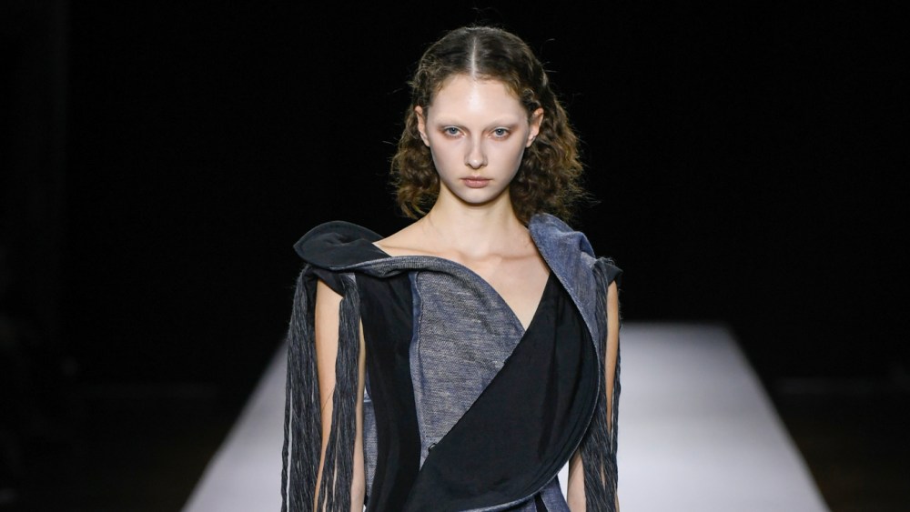 yohjiyamamotospring27rtwpfwrdom001jpeg | New Top Model Yohji Yamamoto Spring 2027 Ready to Wear Runway Fashion Show Collection Review